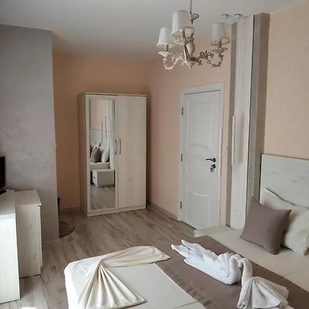 Vendégház Adriya 4*