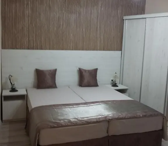 Guest house Adriya 4*