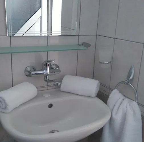 Guest house Adriya 4*